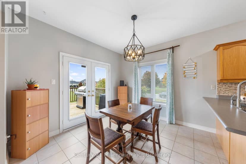 23 Butternut Crescent — photo 17 of 40