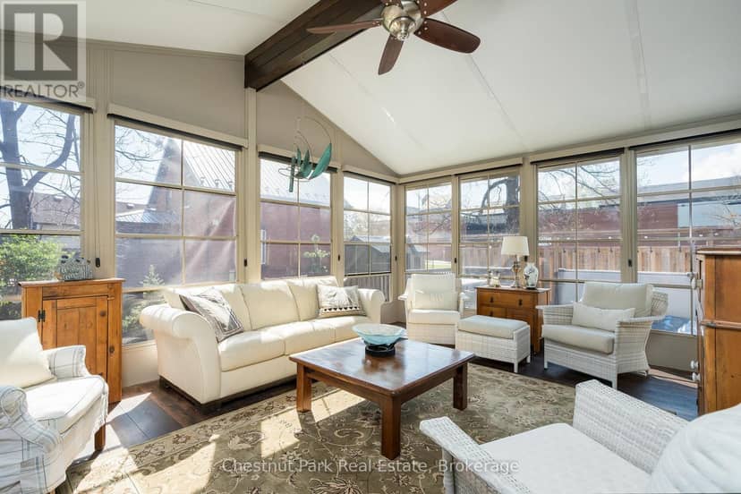247 St Vincent Street — photo 18 of 40