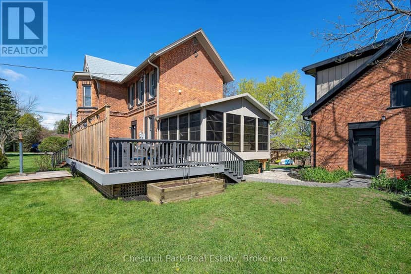 247 St Vincent Street — photo 3 of 40