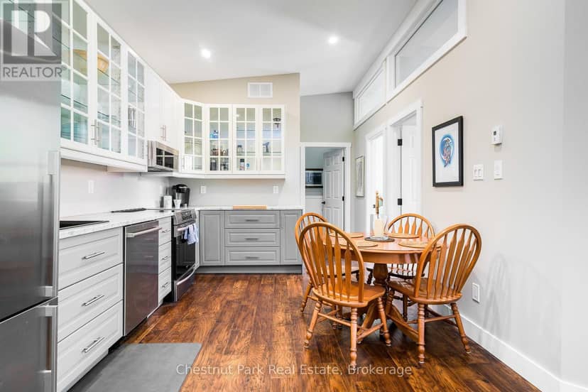 247 St Vincent Street — photo 38 of 40