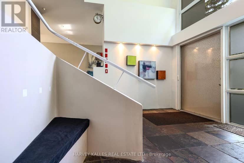 90 Berkinshaw Crescent, Toronto, photo 6