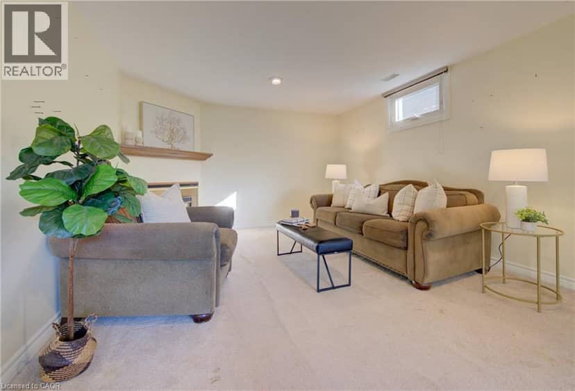 79 GAY Crescent — photo 18 of 30