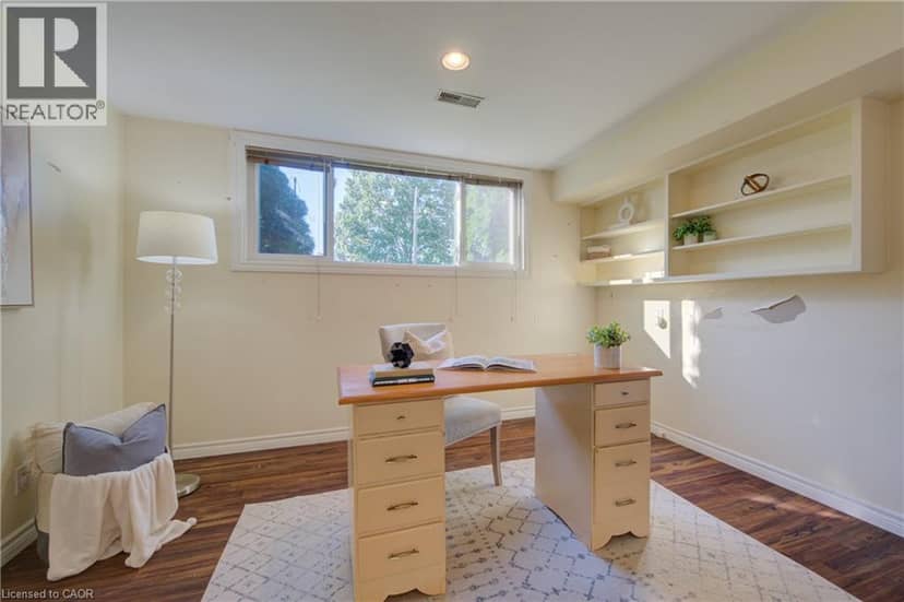 79 GAY Crescent — photo 17 of 30