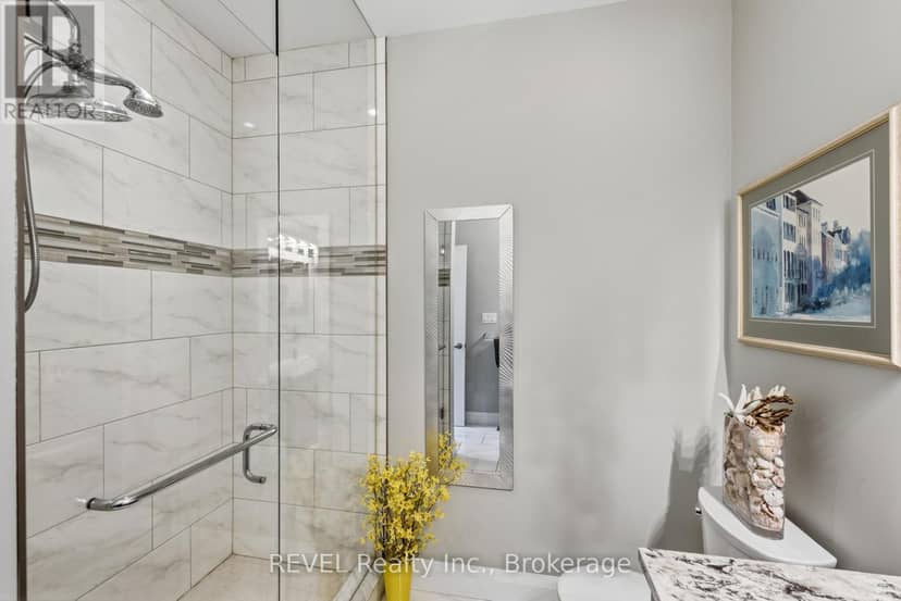 15 - 1126 Swan Street — photo 26 of 40
