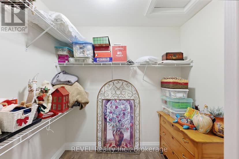 15 - 1126 Swan Street — photo 37 of 40