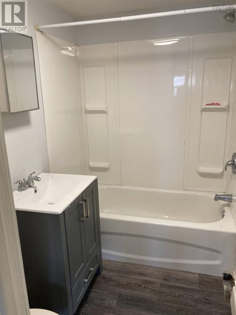 123 Water Street — photo 19 of 40