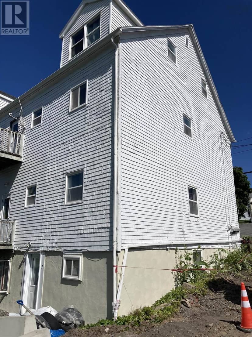 123 Water Street — photo 11 of 40