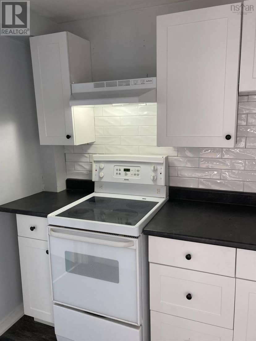 123 Water Street — photo 17 of 40