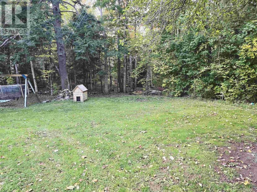 32 Maple Drive — photo 36 of 38