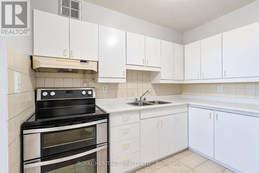 603 - 10 Edgecliff Golfway — photo 17 of 40