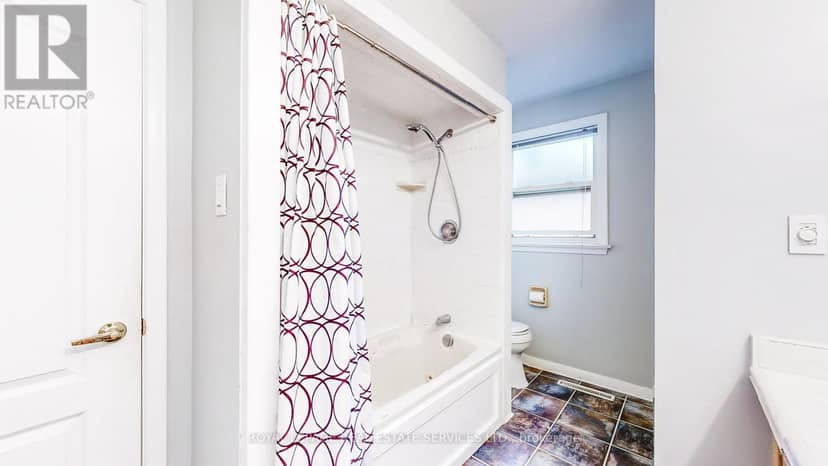 24 Burleigh Heights Drive — photo 27 of 40