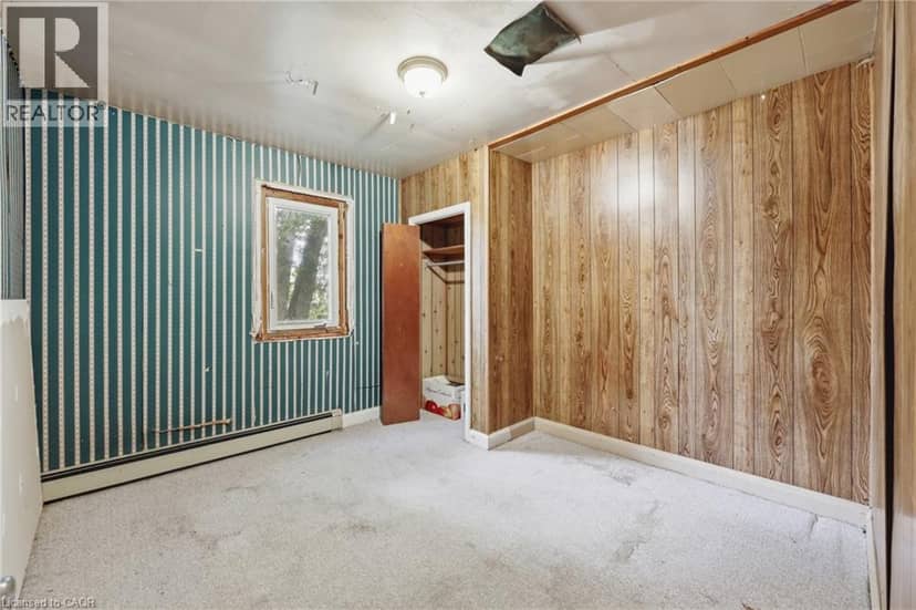8404 CHIPPEWA Road — photo 32 of 40