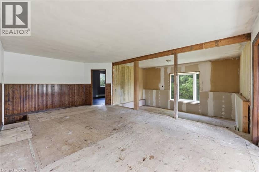 8404 CHIPPEWA Road — photo 23 of 40