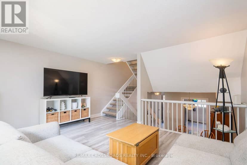 65 - 10 Rodda Boulevard, Toronto, photo 5