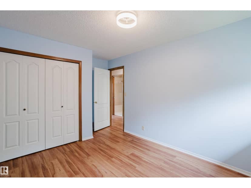 9220 92 ST NW — photo 20 of 40