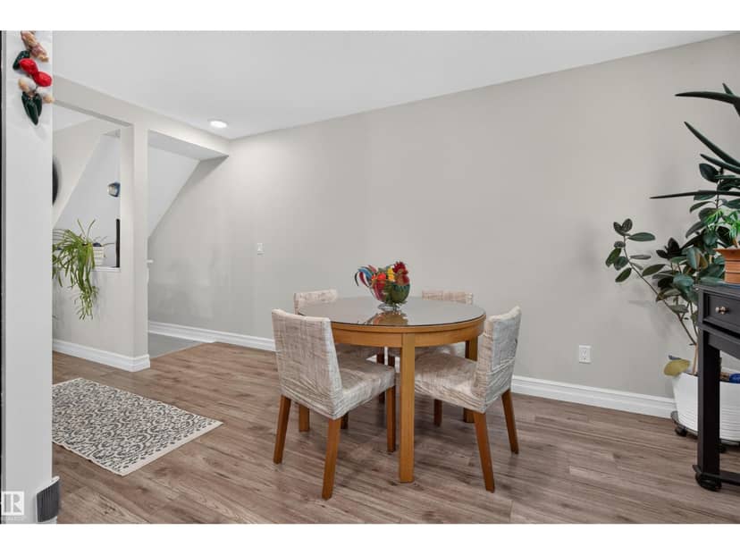 #35 1508 105 ST NW — photo 10 of 40