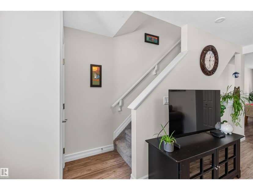 #35 1508 105 ST NW — photo 14 of 40