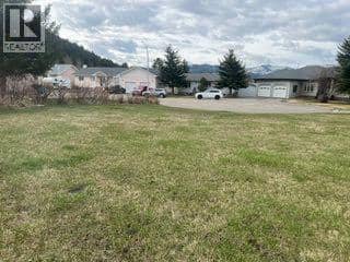 3010 221 Street, Bellevue, photo 3