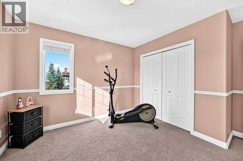 148 SPRINGMERE Grove — photo 36 of 40