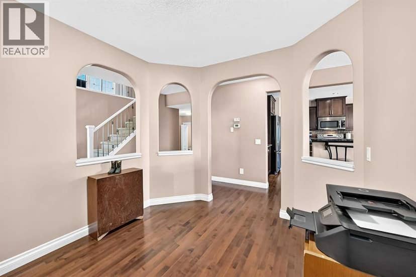 148 SPRINGMERE Grove — photo 21 of 40