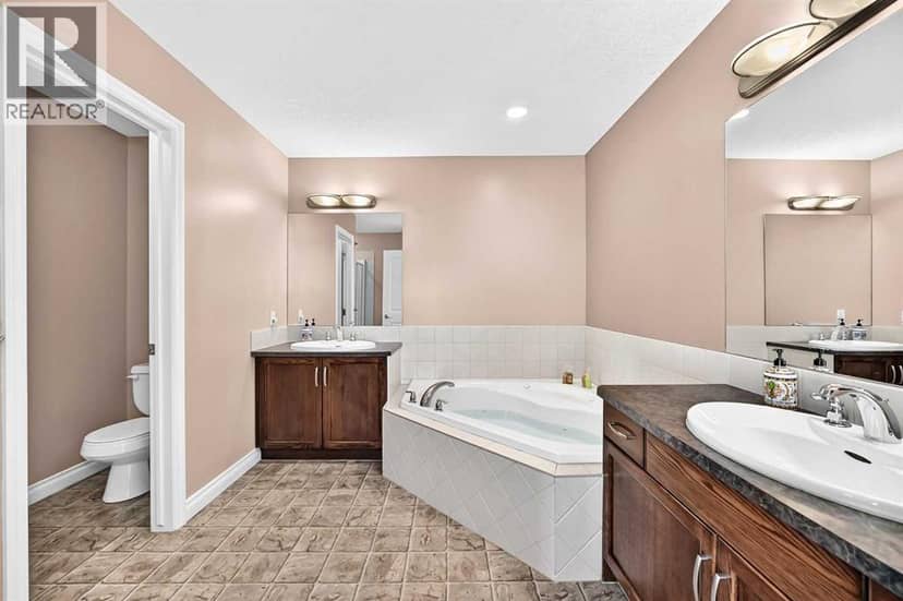 148 SPRINGMERE Grove — photo 31 of 40