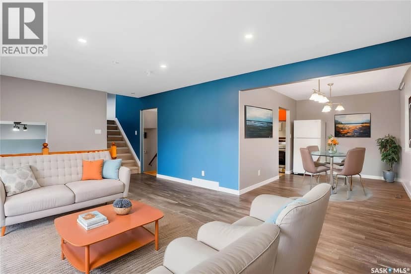 15 Harvard CRESCENT — photo 10 of 40