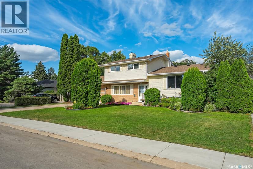 15 Harvard CRESCENT, Saskatoon, photo 2