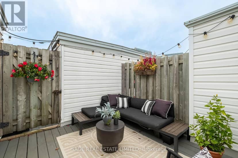 3303 - 33 Sudbury Street — photo 19 of 25