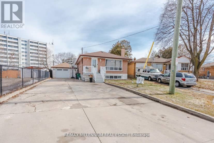 13 Cumberland Drive, Brampton
