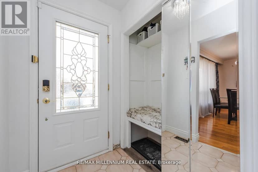 13 Cumberland Drive, Brampton, photo 2