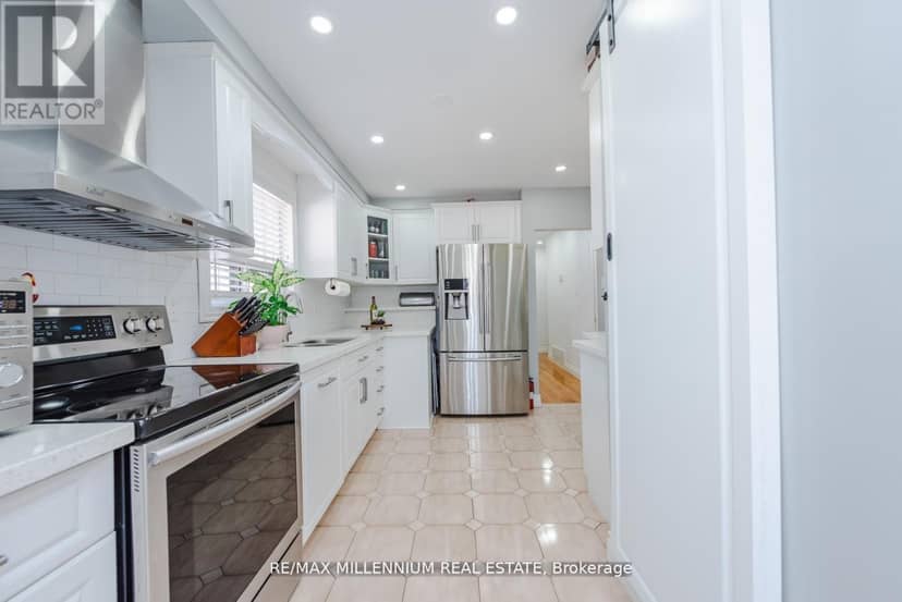 13 Cumberland Drive, Brampton, photo 4