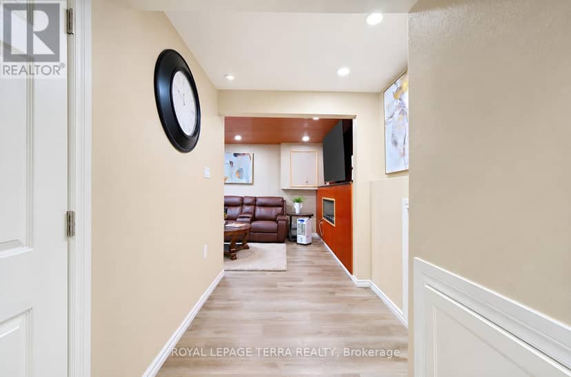 1571 Lewisham Drive — photo 39 of 40