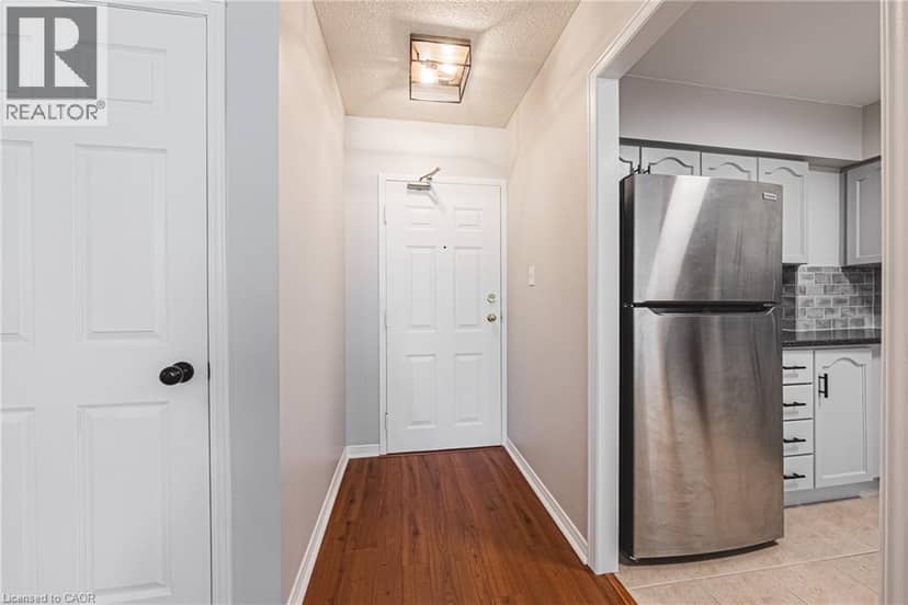 180 LIMERIDGE Road W Unit# 103 — photo 3 of 24