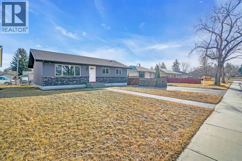 2046 33 Street SE, Calgary, photo 2