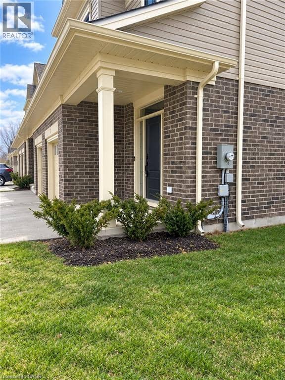 74 KEBA Crescent, Tillsonburg, photo 3