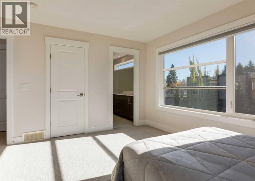 2790 19 Avenue SW — photo 20 of 40