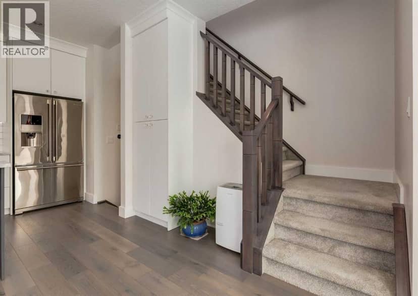 2790 19 Avenue SW — photo 17 of 40