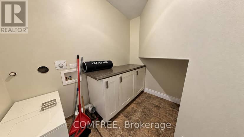 8 Marshwoods Boulevard — photo 14 of 40