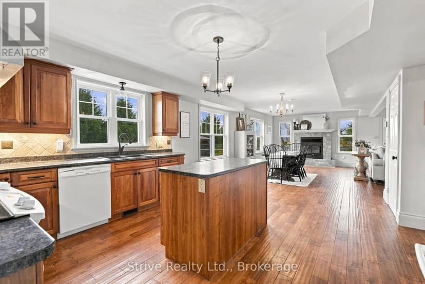 239 Fallis Line — photo 16 of 40