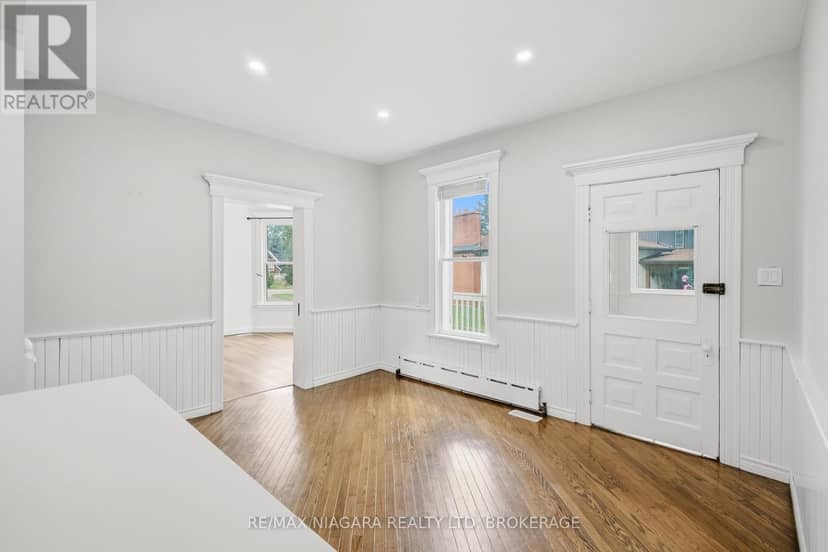 181 Chippawa Road — photo 10 of 40