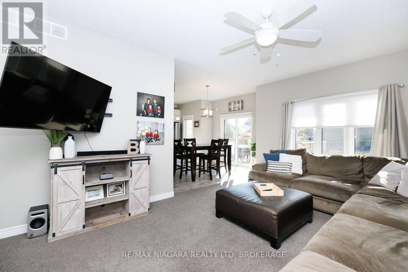 6 Bergenstein Crescent — photo 15 of 31