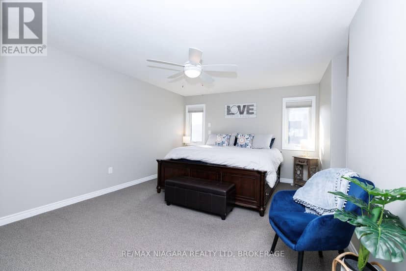6 Bergenstein Crescent — photo 16 of 31