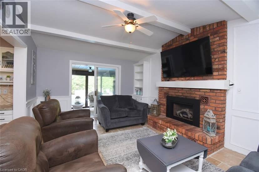 24 SHAW Street — photo 20 of 40