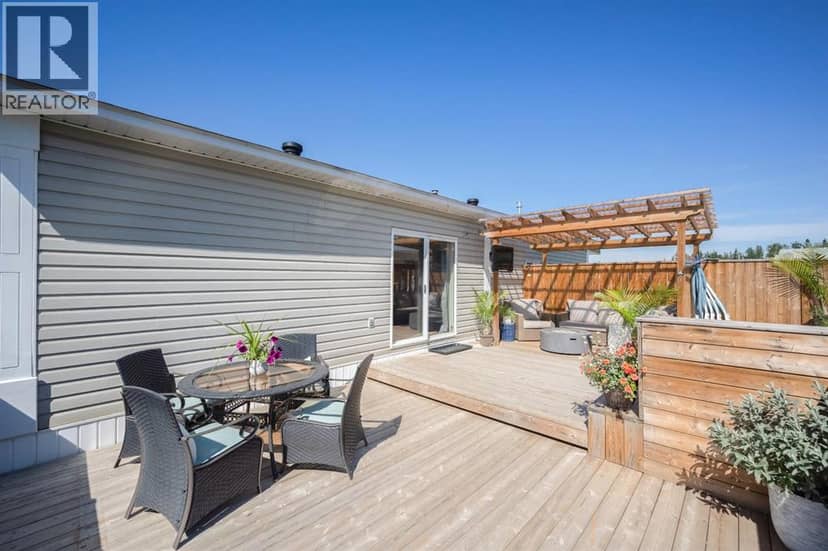 240 Grandview Crescent — photo 34 of 40
