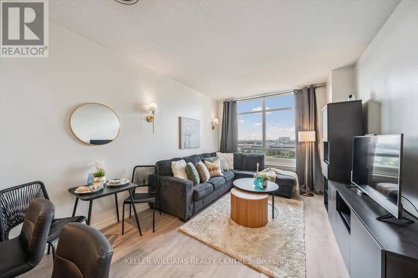 902 - 9245 Jane Street, Vaughan
