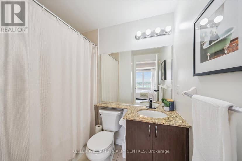 902 - 9245 Jane Street, Vaughan, photo 5