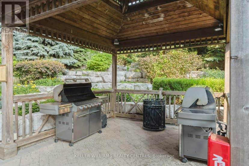 902 - 9245 Jane Street, Vaughan, photo 8