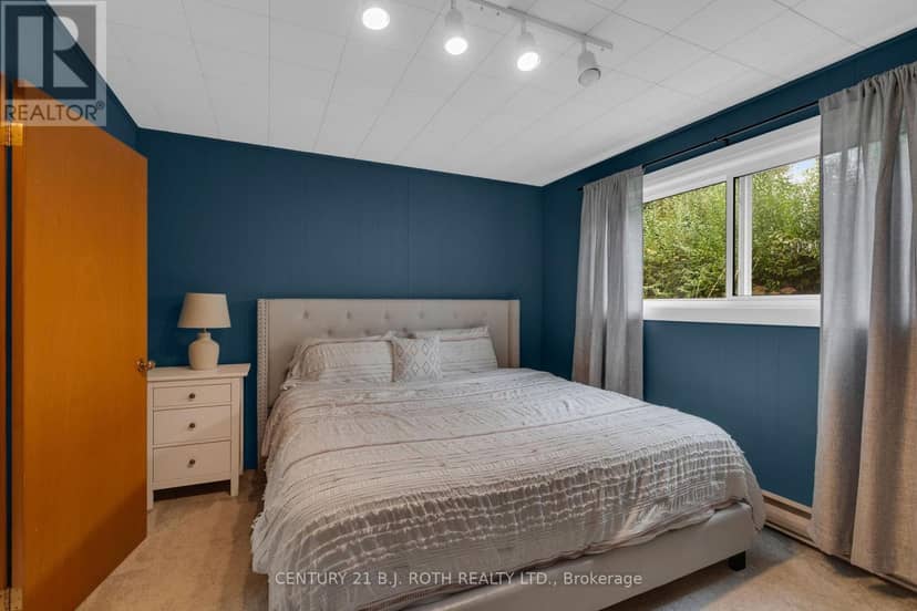 254 Grove Street E — photo 19 of 40