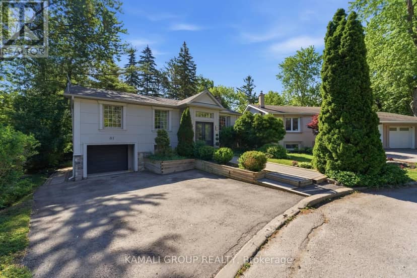 61 Lawnwood Court, Richmond Hill, photo 2