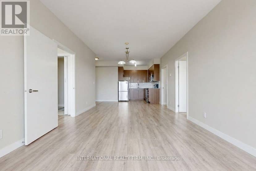 812 - 22 East Haven Drive — photo 10 of 27